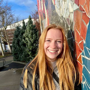 Meet your Posher, Abigail